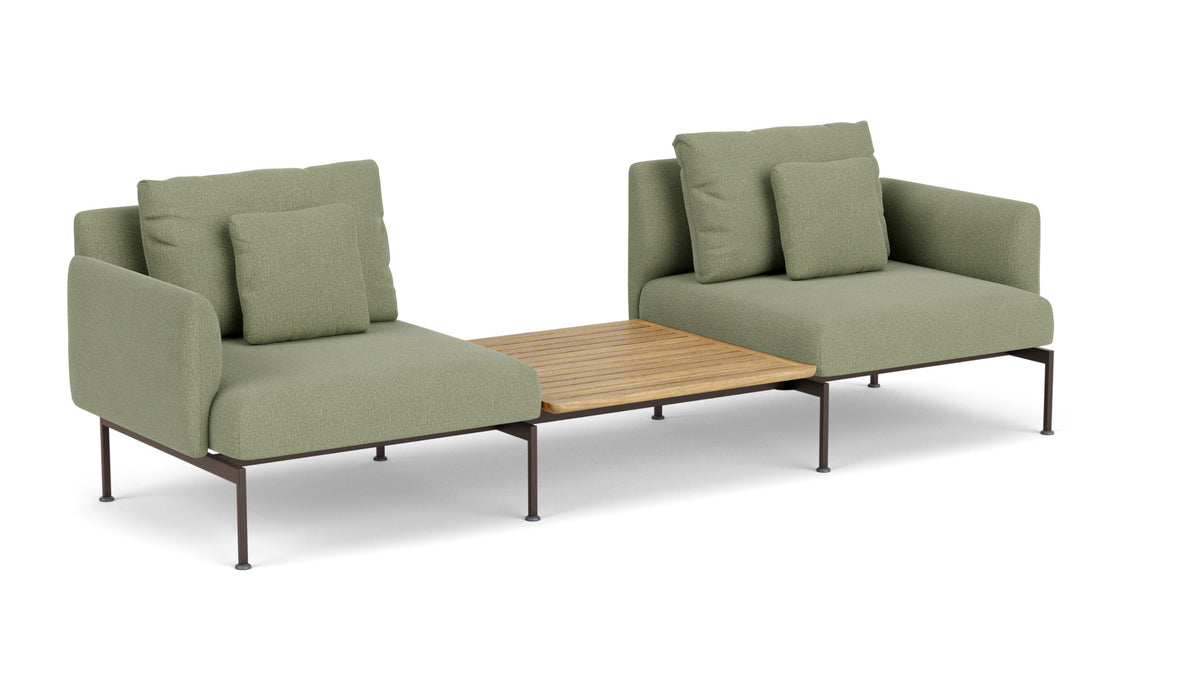 Barlow Tyrie Layout Deep Seating Companion Set - with Low Arms (two 1LYMB1 with low arms et bridging table 2LYB08) - avec coussins Armature Forge Grey Canvas Almond 3983