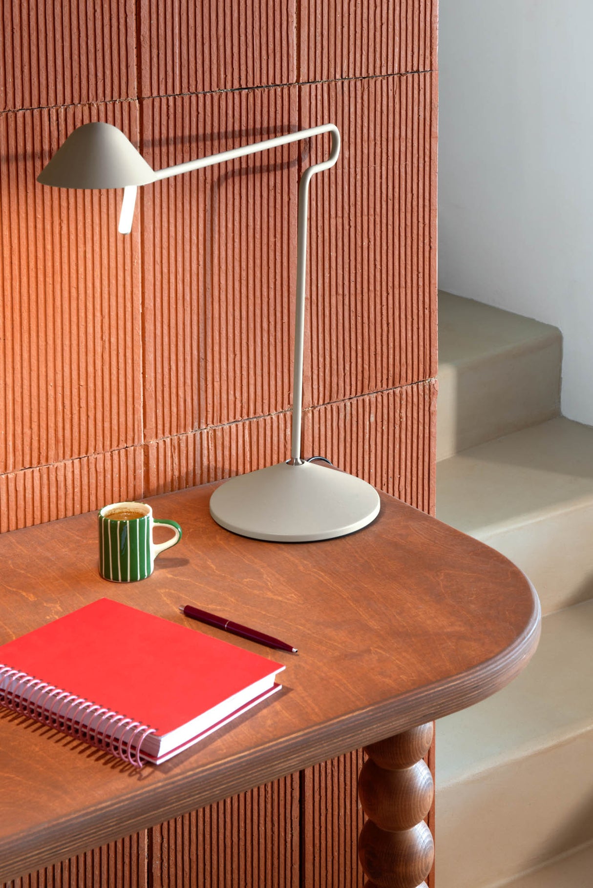 Fermob Pixi LED-Schreibtischlampe Indoor