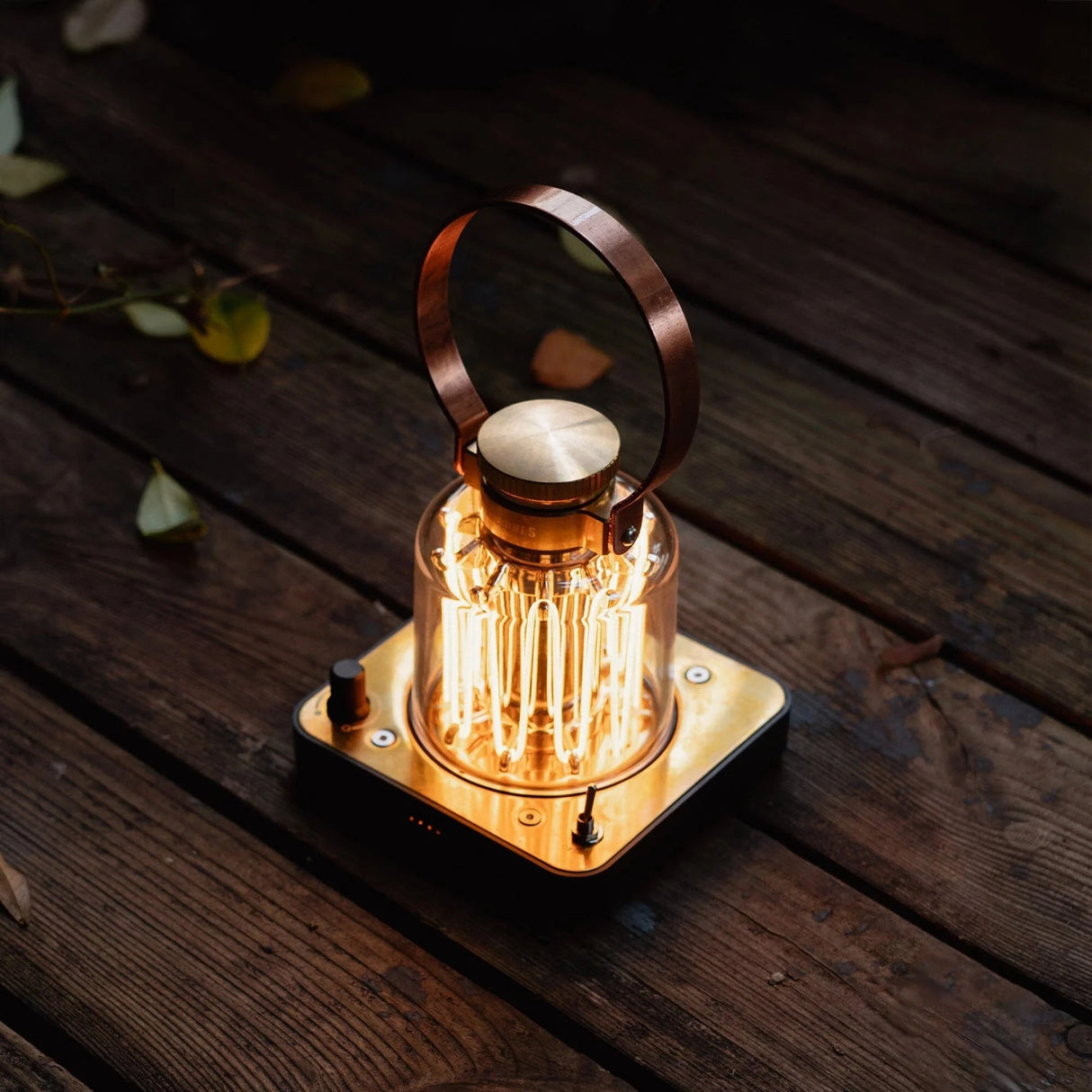 Barebones Block Tower Lantern Lampe portable LED sans fil USB