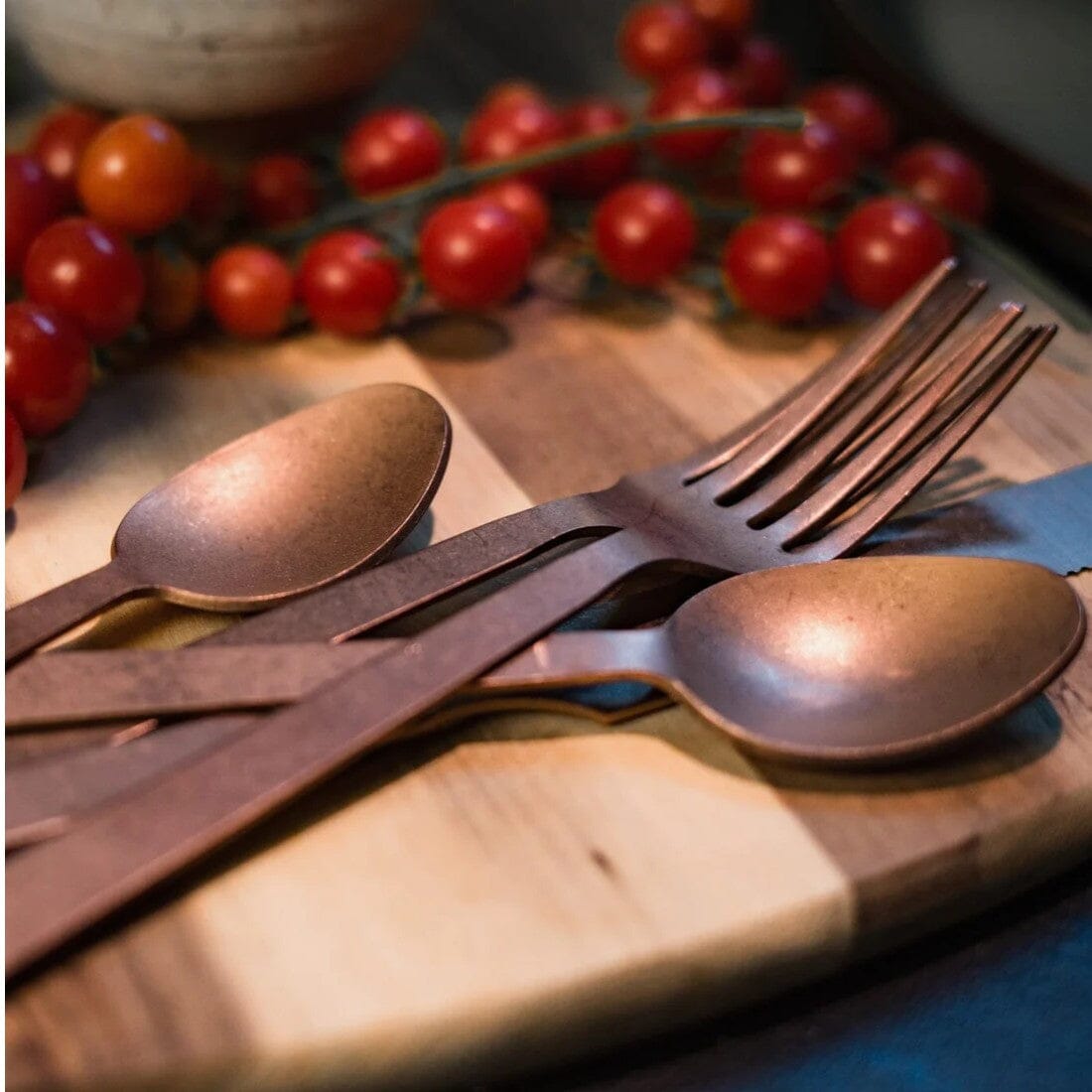 Barebones Flatware Set Ensemble Couverts