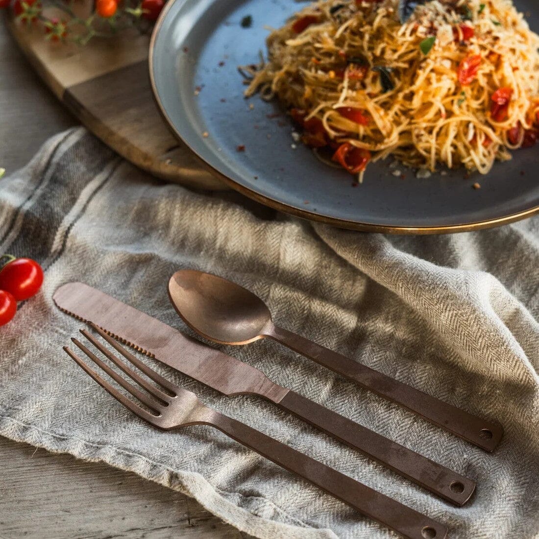 Barebones Flatware Set Ensemble Couverts