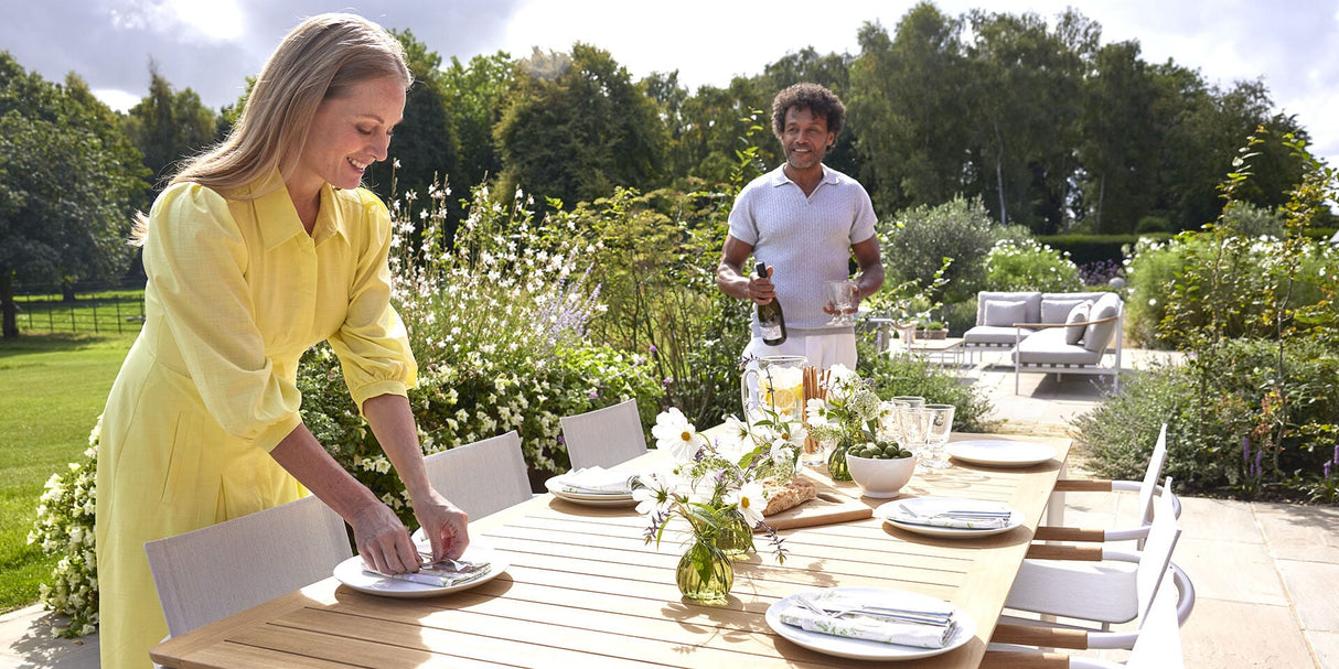 Barlow Tyrie Around Dining Chaise repas empilable