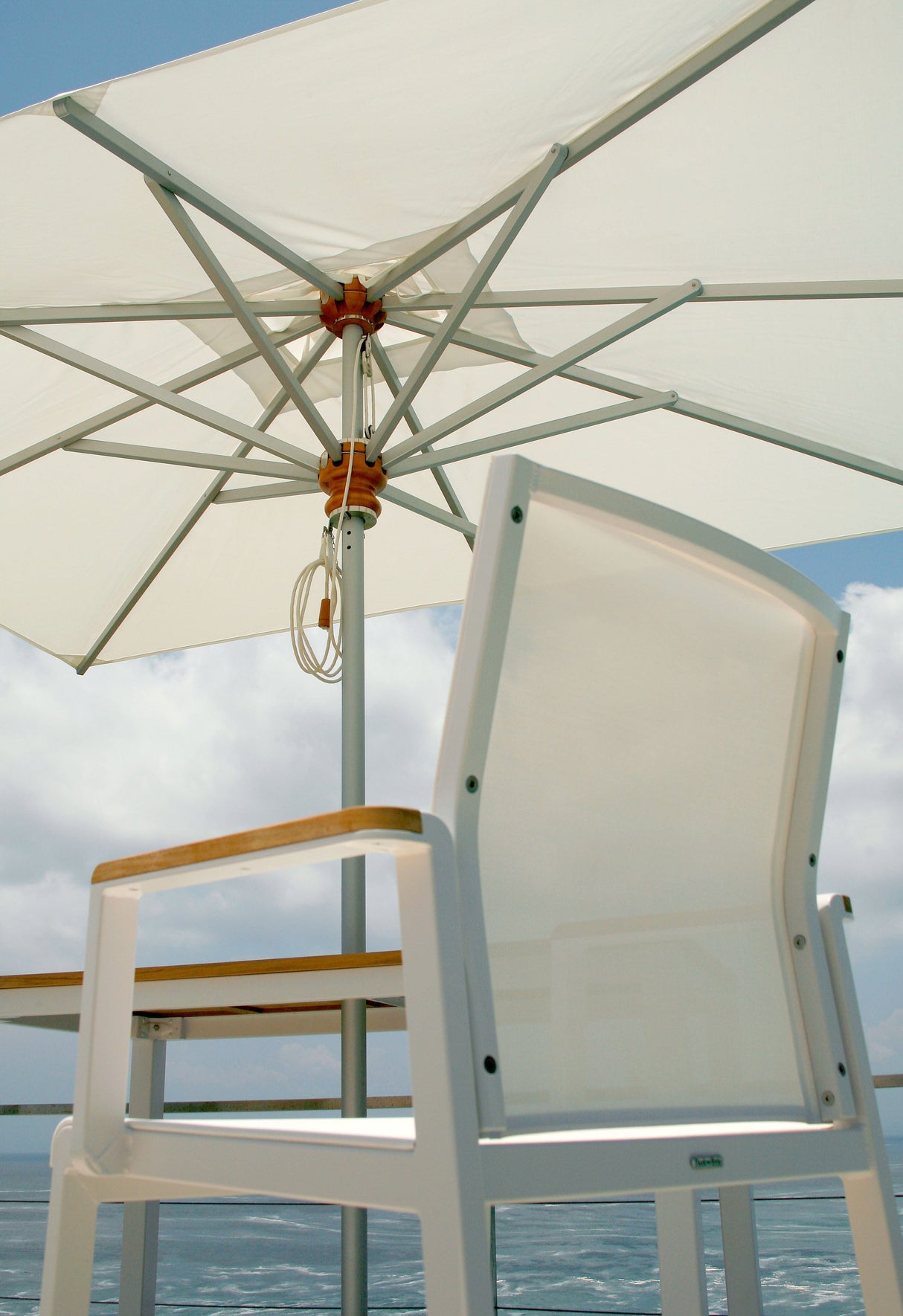 Barlow Tyrie Aura High Dining Carver Fauteuil haut de bar