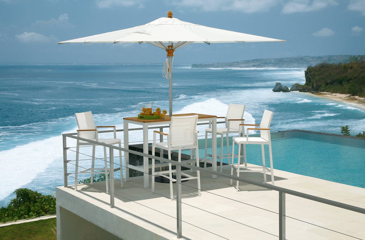 Barlow Tyrie Aura High Dining Table haute de bar 140 (139x71cm) Plateau Teck