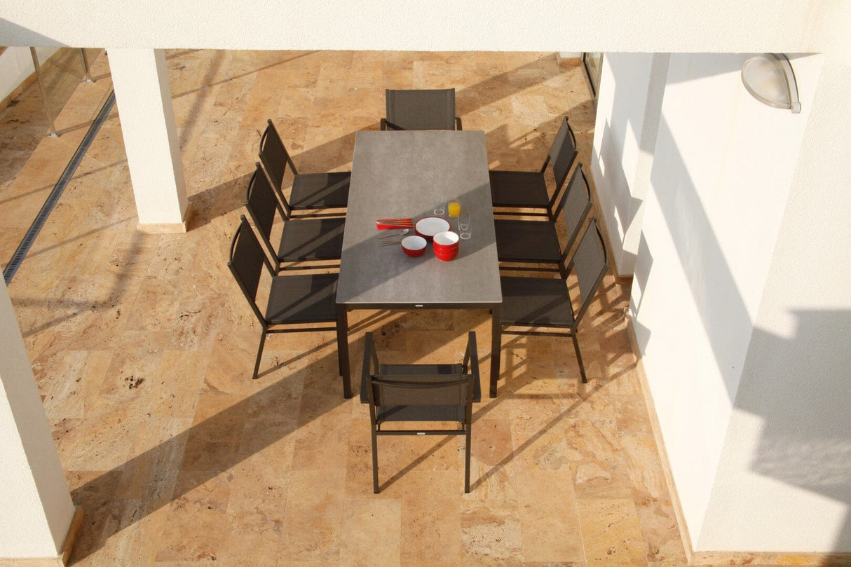 Barlow Tyrie Equinox Dining Table 150 (150x100cm) inox laqué - Plateau céramique