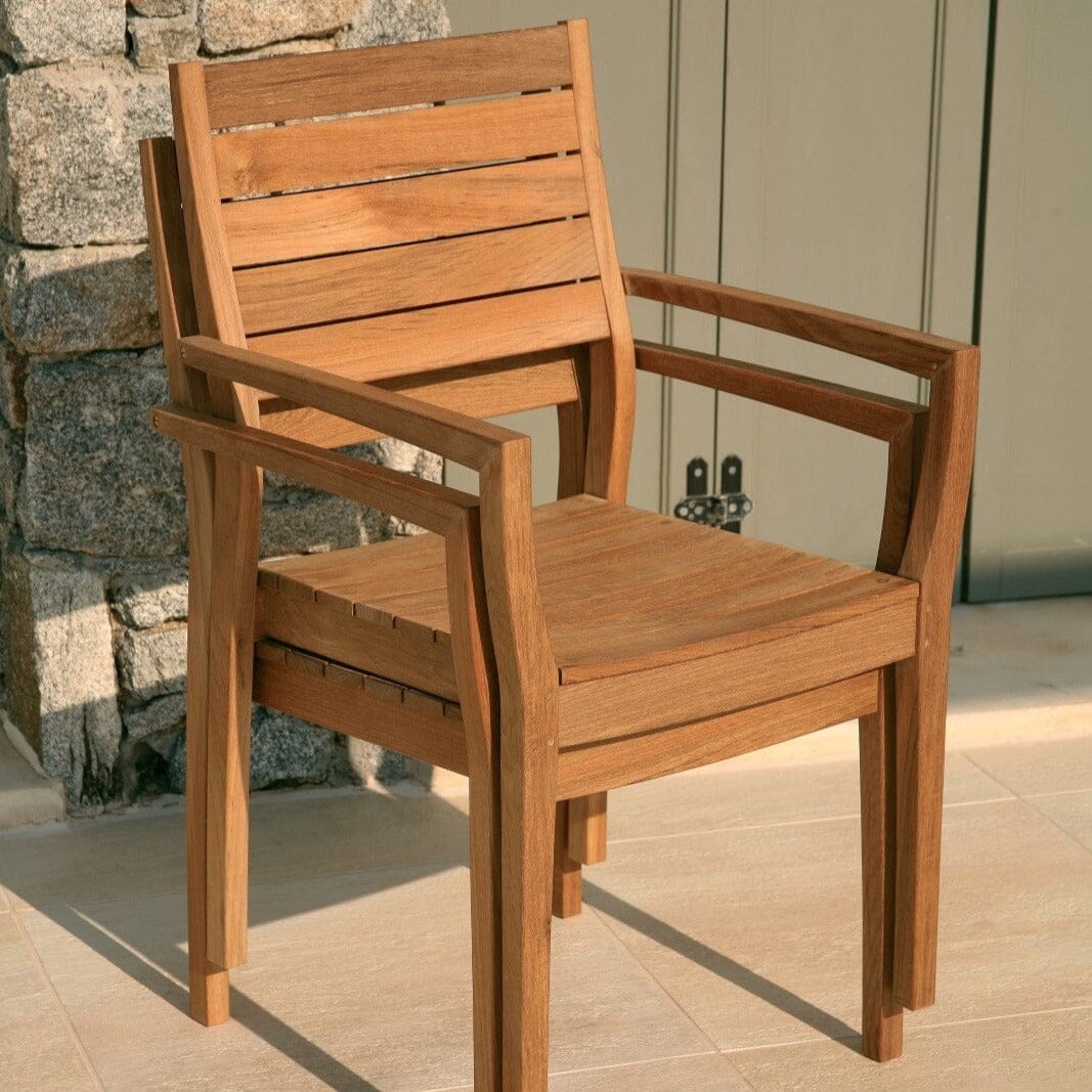 Barlow Tyrie Horizon Fauteuil repas empilable avec assise et dossier Teck