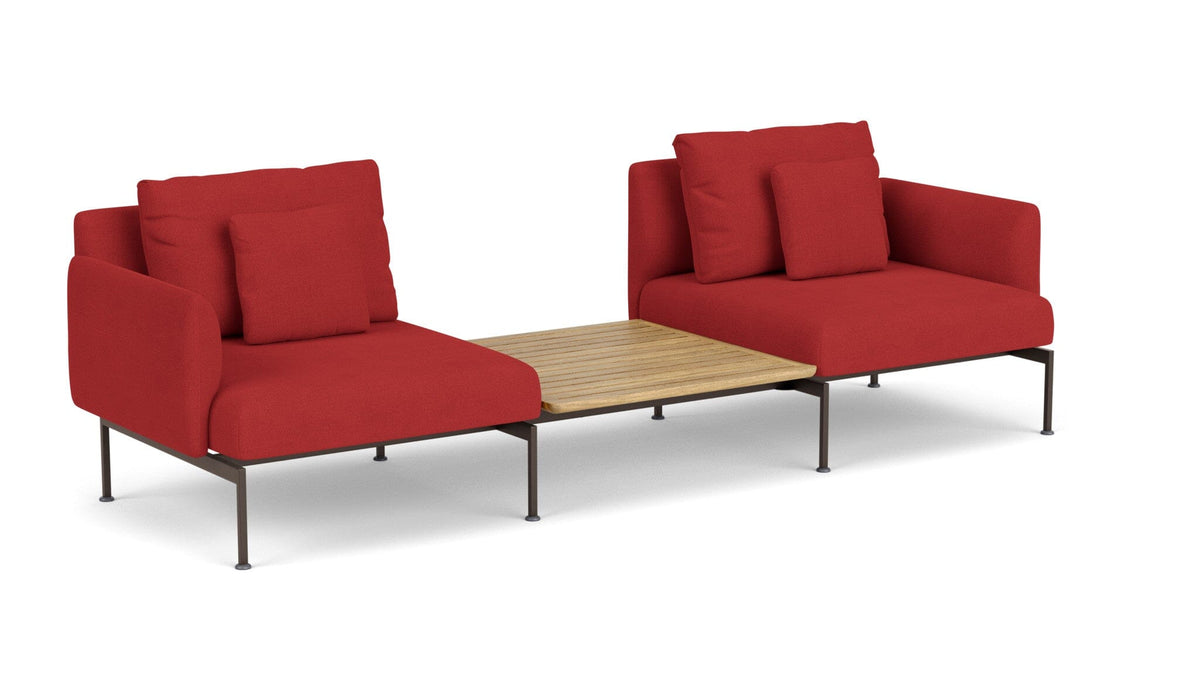 Barlow Tyrie Layout Deep Seating Companion Set - with Low Arms (two 1LYMB1 with low arms et bridging table 2LYB08) - avec coussins Armature Forge Grey Paris Red 3728V Laminé Waterproof