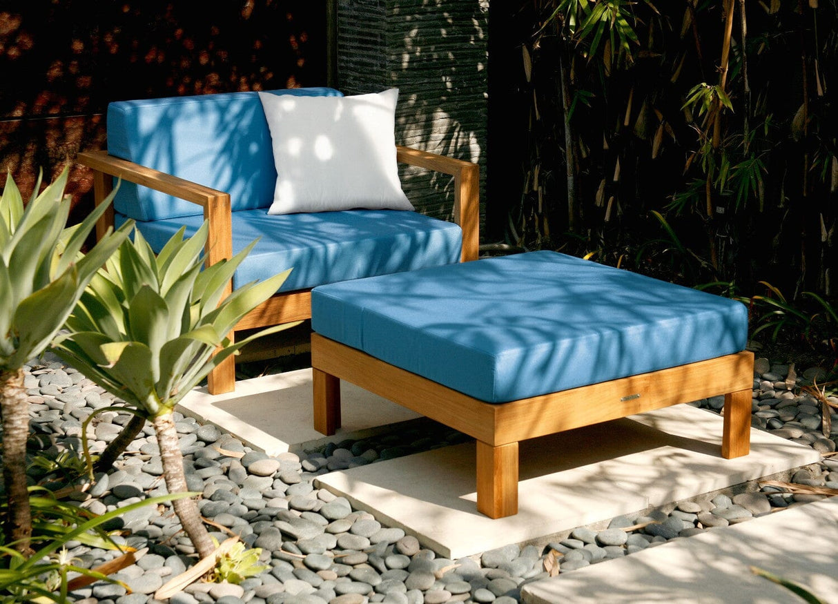 Barlow Tyrie Linear Repose-pieds Pouf Ottoman avec coussin