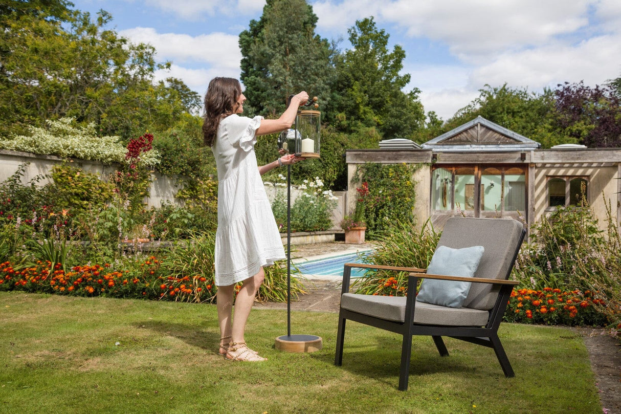 Barlow Tyrie Luna Lanterne sur pied avec bougie