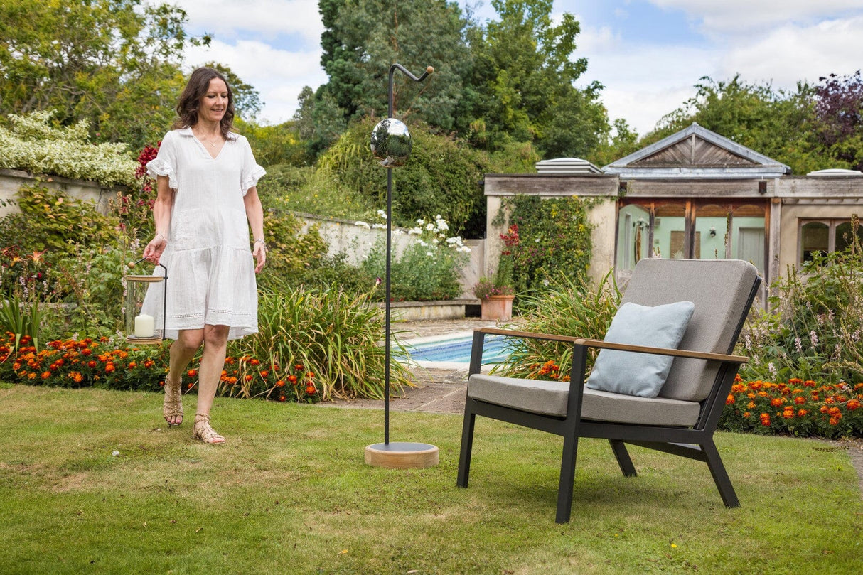 Barlow Tyrie Luna Lanterne sur pied avec bougie