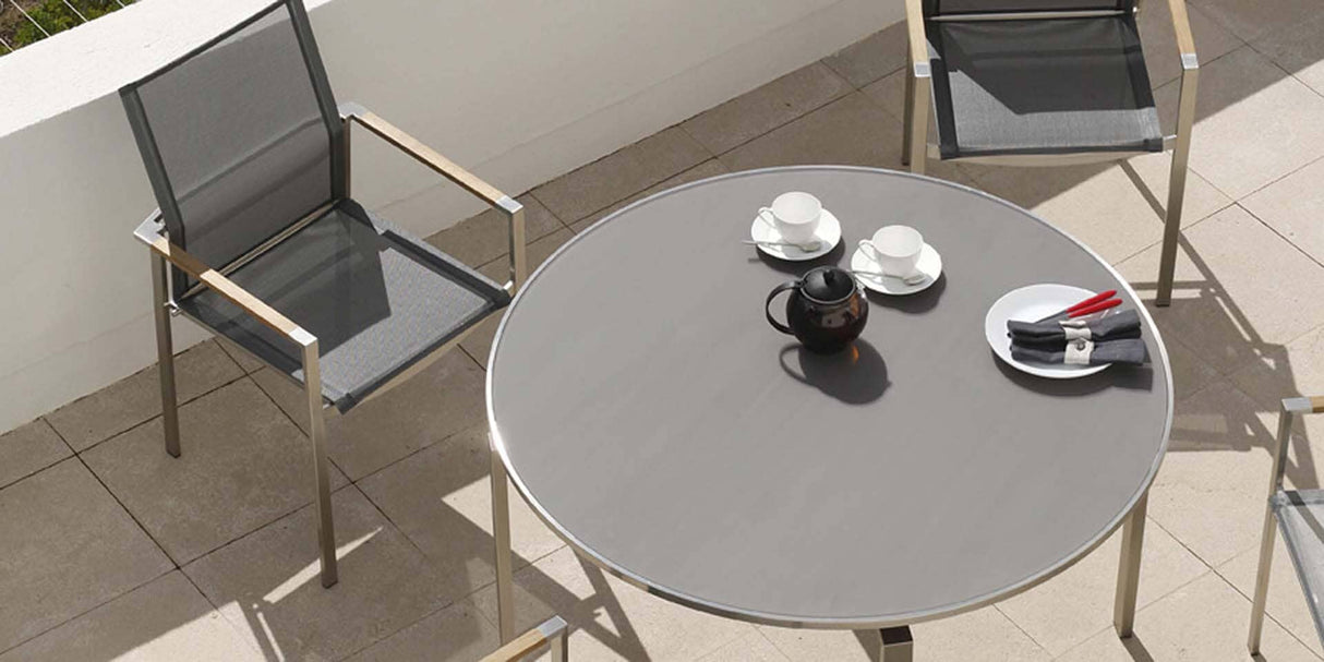 Barlow Tyrie Mercury Dining Table 120 (ronde Ø120cm) Plateau en verre