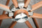 Barlow Tyrie Napoli Parasol Cantilever 400x400cm à mât déporté 