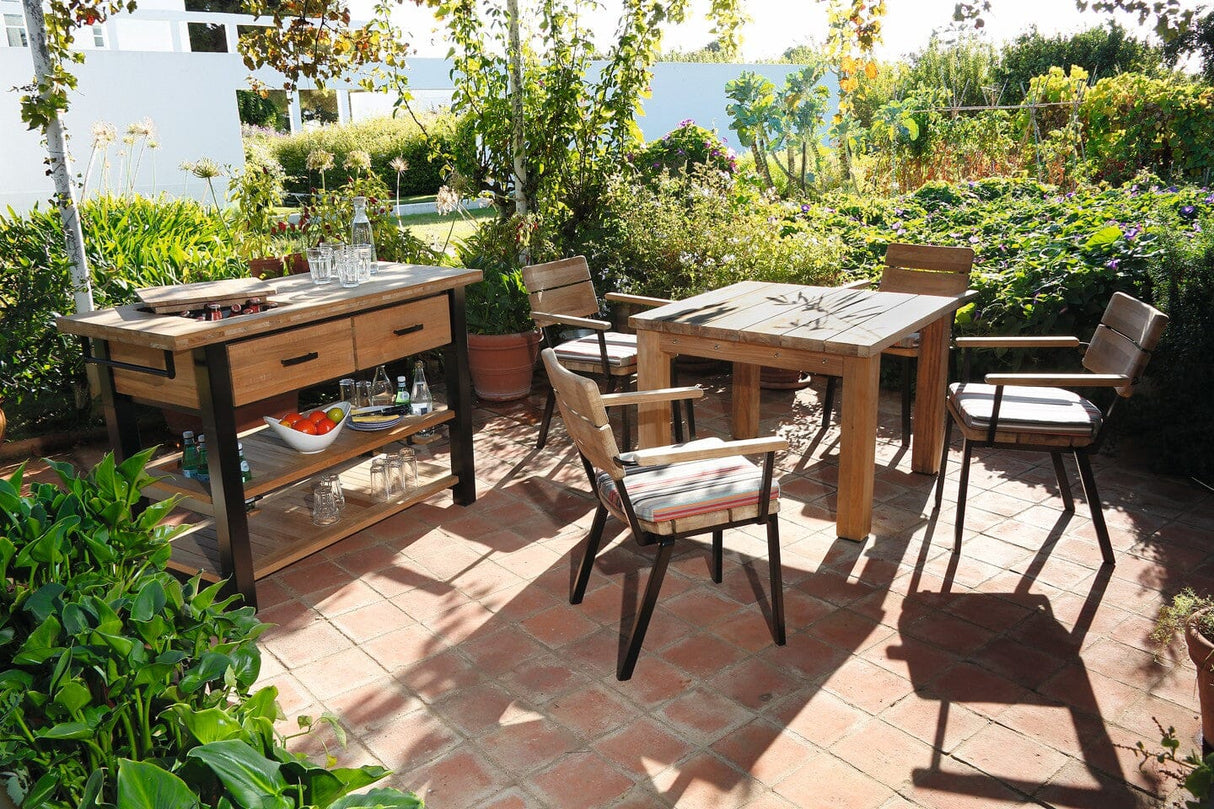 Barlow Tyrie Titan Table 100 (99x99cm) Teck rustique