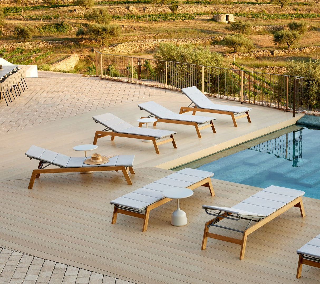 Cane-line Siesta Chaise longue en teck, coussin non inclus (5519T)