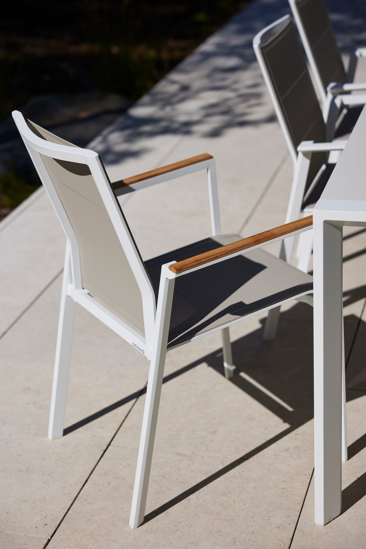 Diphano Selecta Fauteuil repas avec accoudoirs en teck