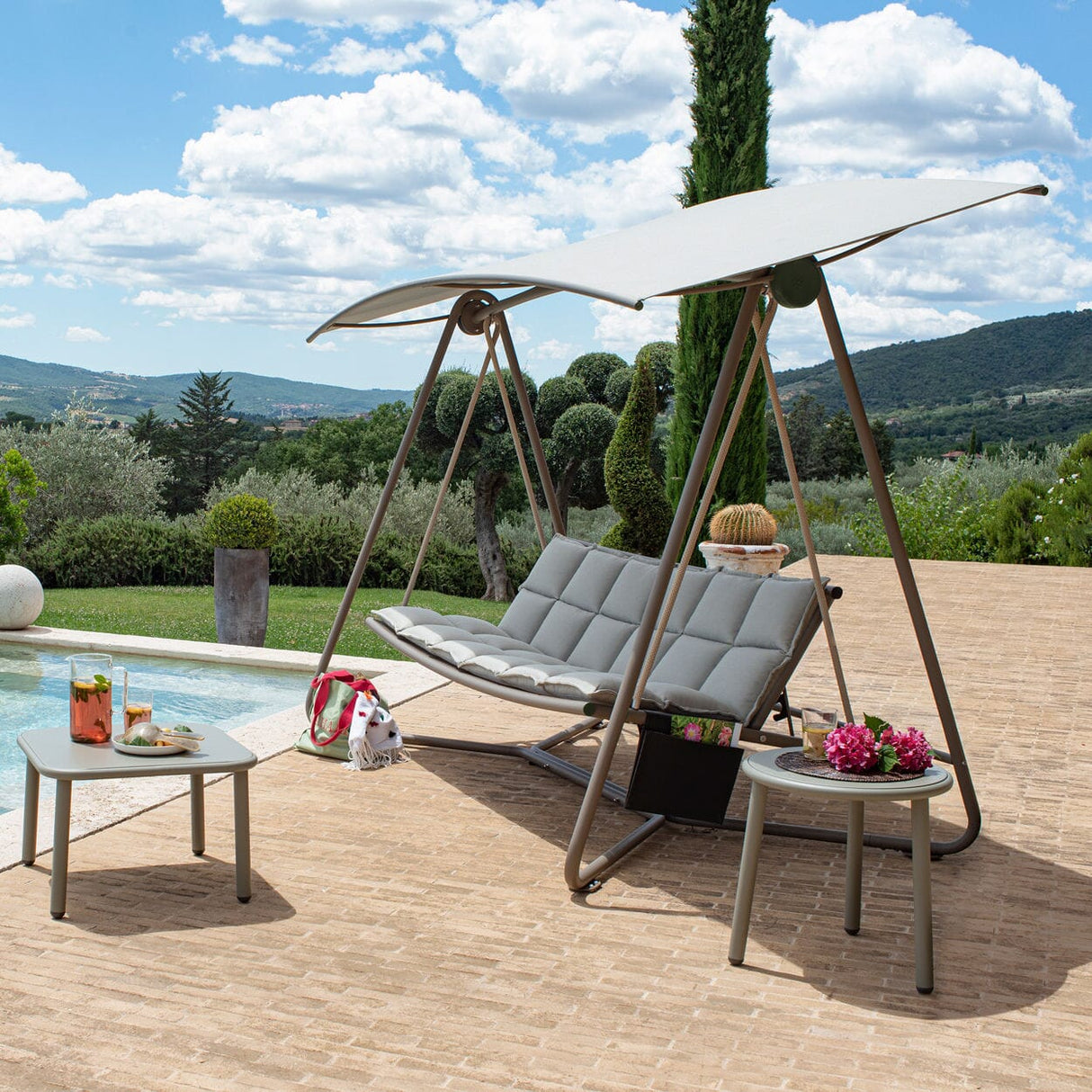 Emu 180 Reel Balancelle, coussins et toit en sus