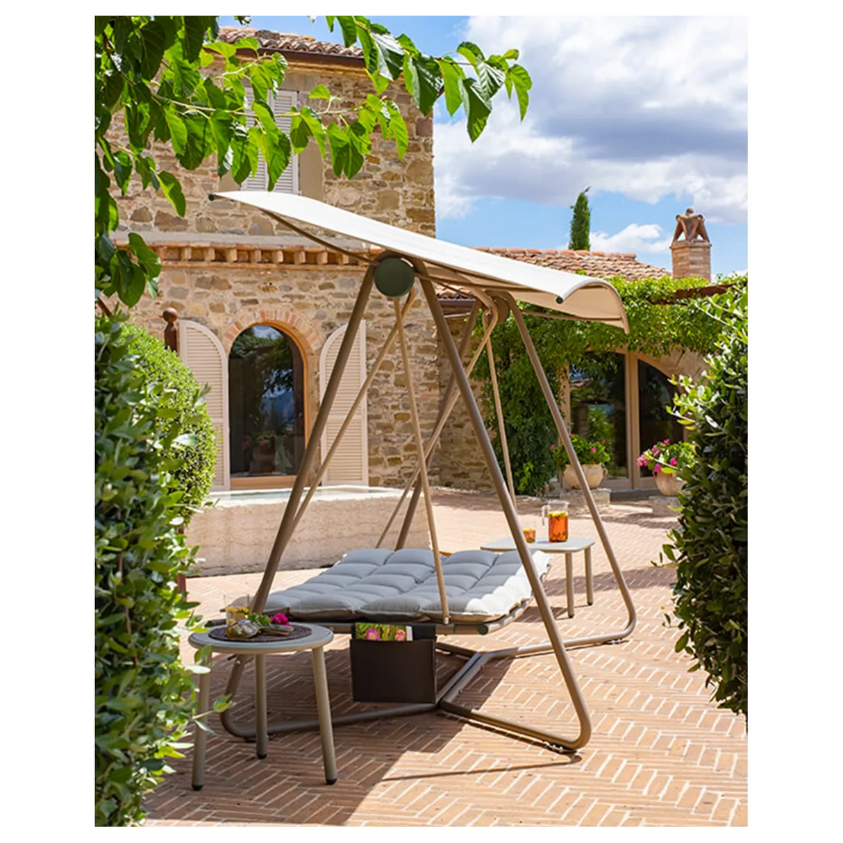 Emu 180 Reel Balancelle, coussins et toit en sus