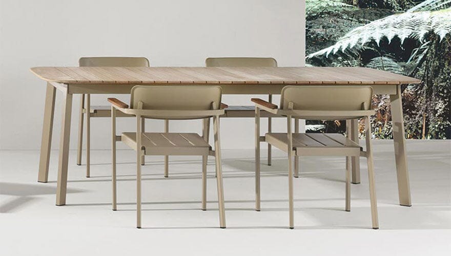 Emu 251 Shine Table repas fixe 225x100cm