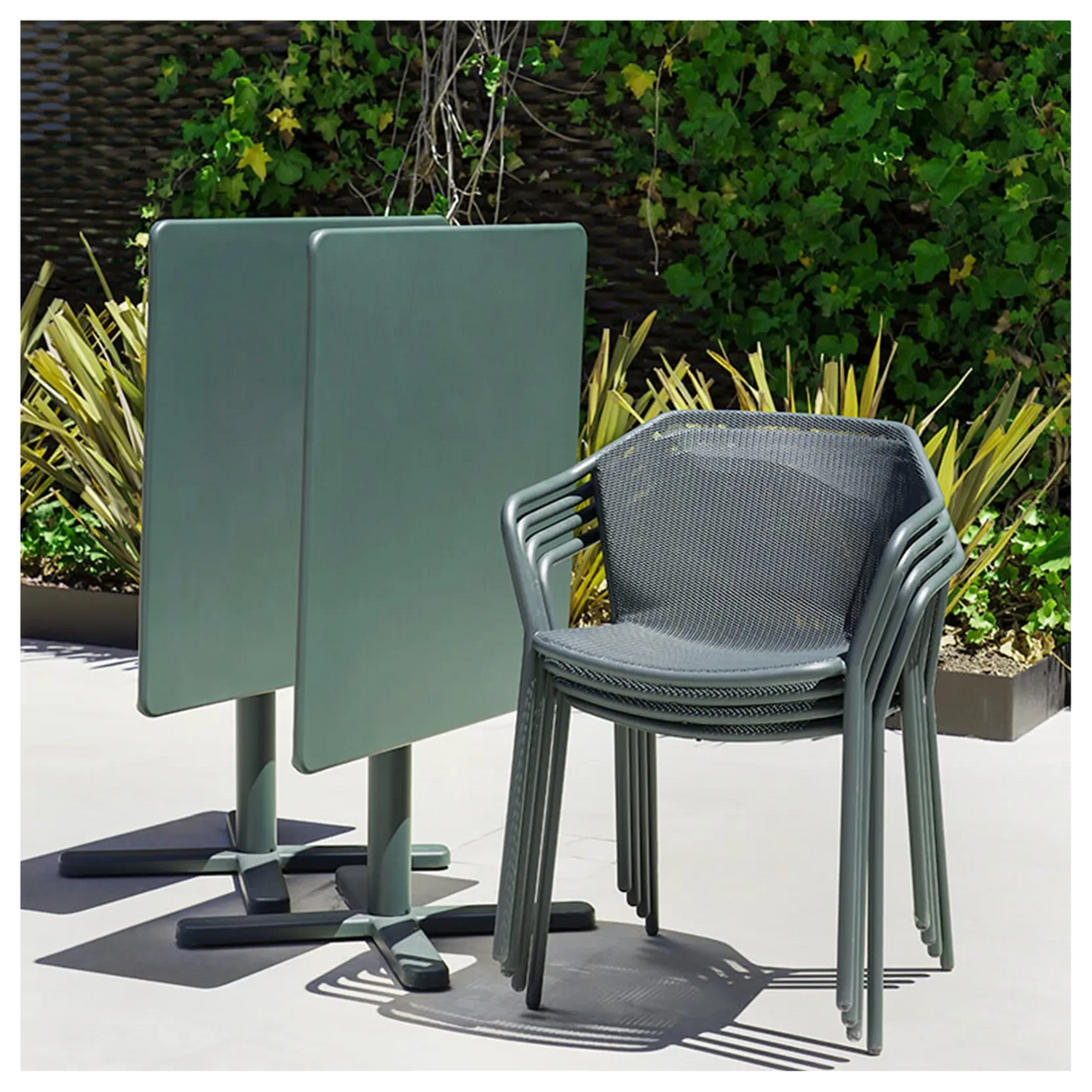 Emu 879 Darwin Table carrée rabattable 70x70cm h:60cm