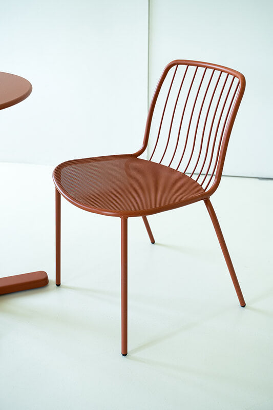 Emu 1406 Alisea Chaise