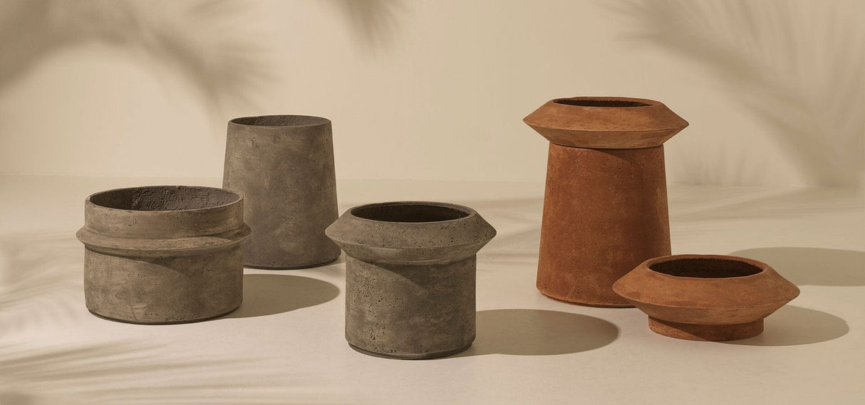 Ethimo Bulbi Jardinière béton Dahlia H:47cm