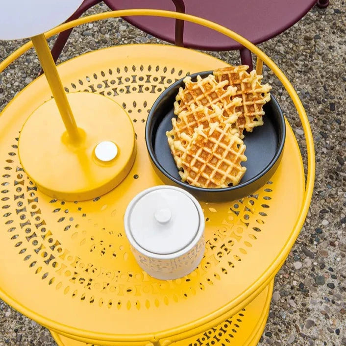 Fermob Guinguette Guéridon double plateau perforé