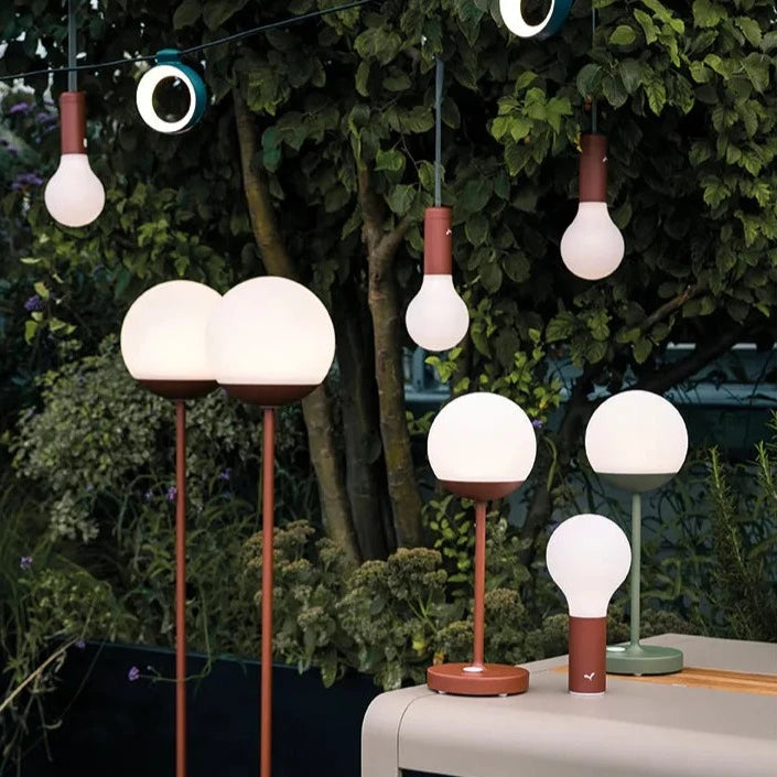Fermob Mooon! Lampe H.41 Max (avec diffuseur en verre) Modèle 2023