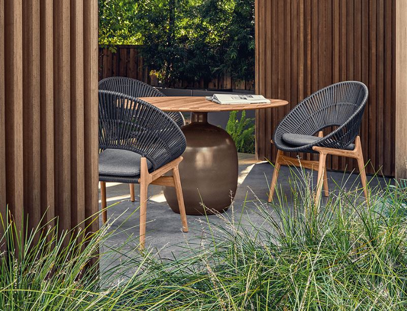 Gloster Kasha Table repas ronde Ø90cm H:74cm