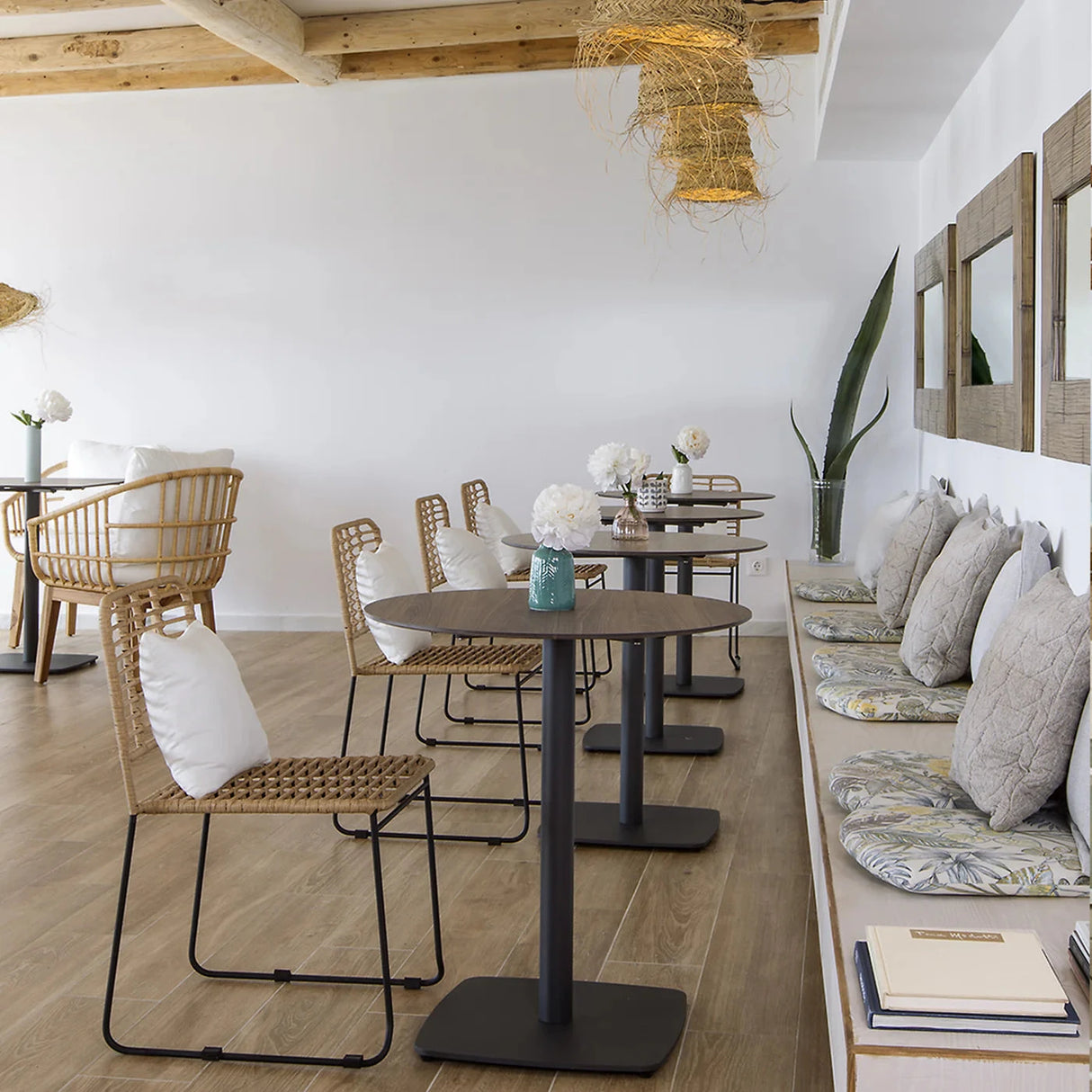 Grosfillex Domos Pied Bistro en Acier Central Fixe