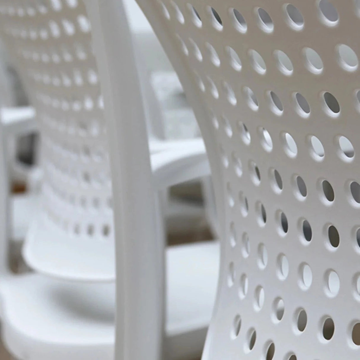 Grosfillex Factory Chaise empilable