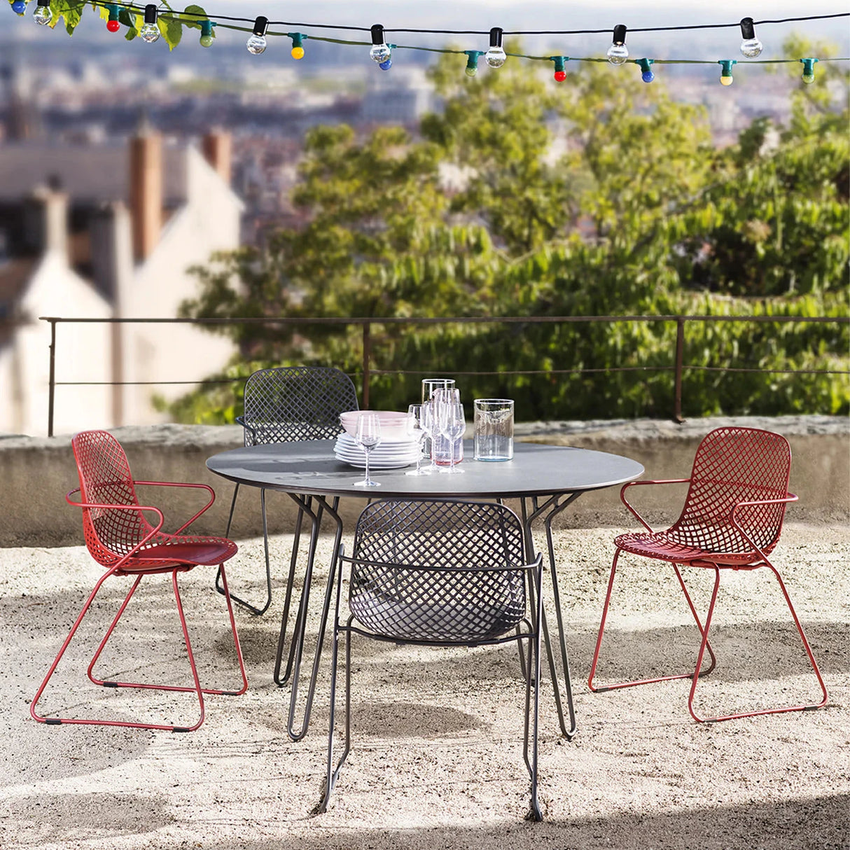 Grosfillex Ramatuelle 73 Table ronde Ø130cm