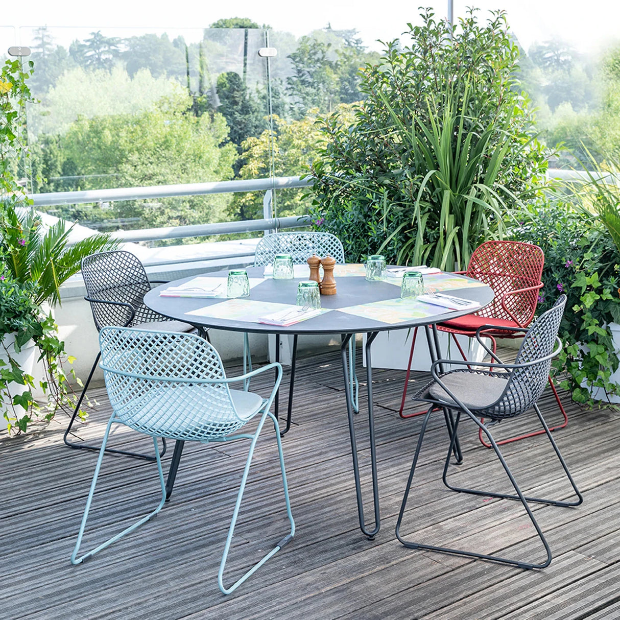 Grosfillex Ramatuelle 73 Table ronde Ø130cm
