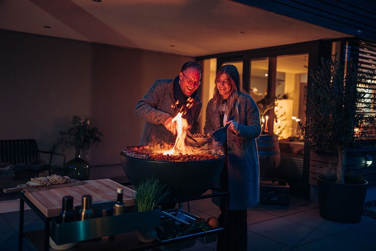 Höfats Fire Kitchen + Bowl 70 Cuisine d'extérieur avec brasero foyer