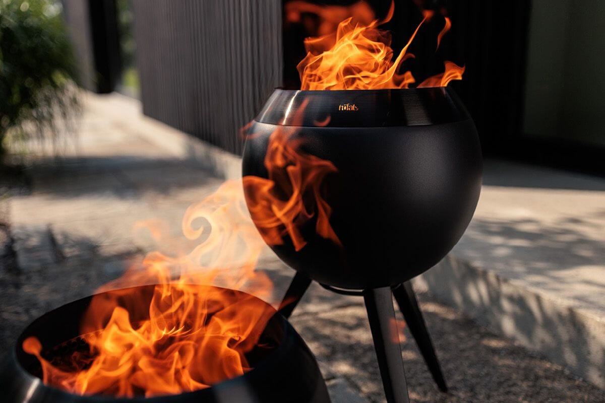 Höfats Moon 45 All Black Brasero avec pieds Haut H:75cm