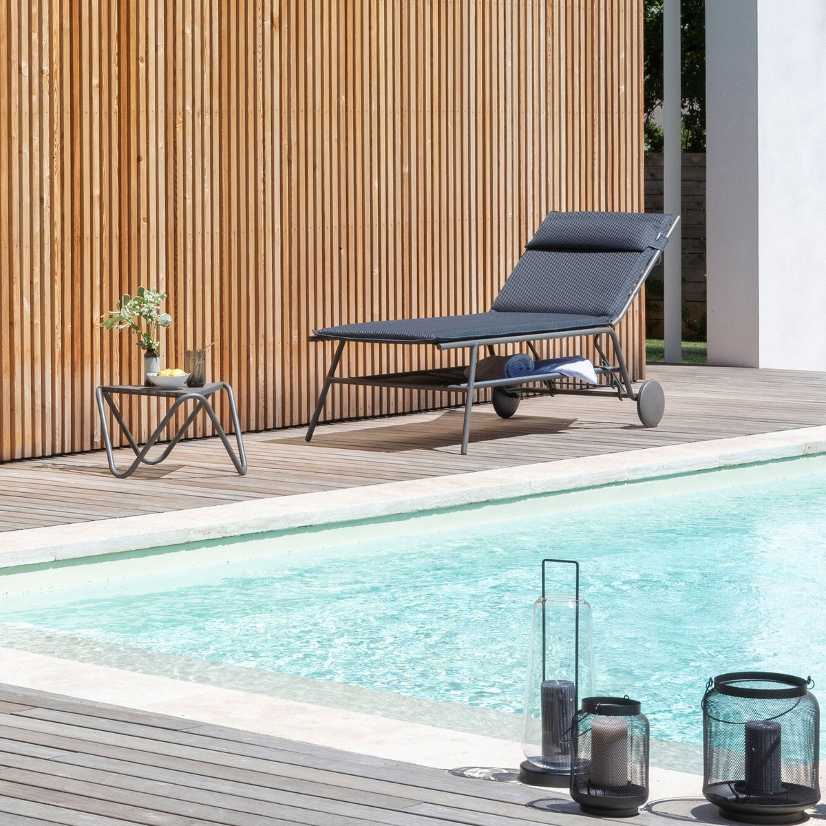 Lafuma Miami II Haut Lit bain de soleil haut matelassé BeComfort ambiance