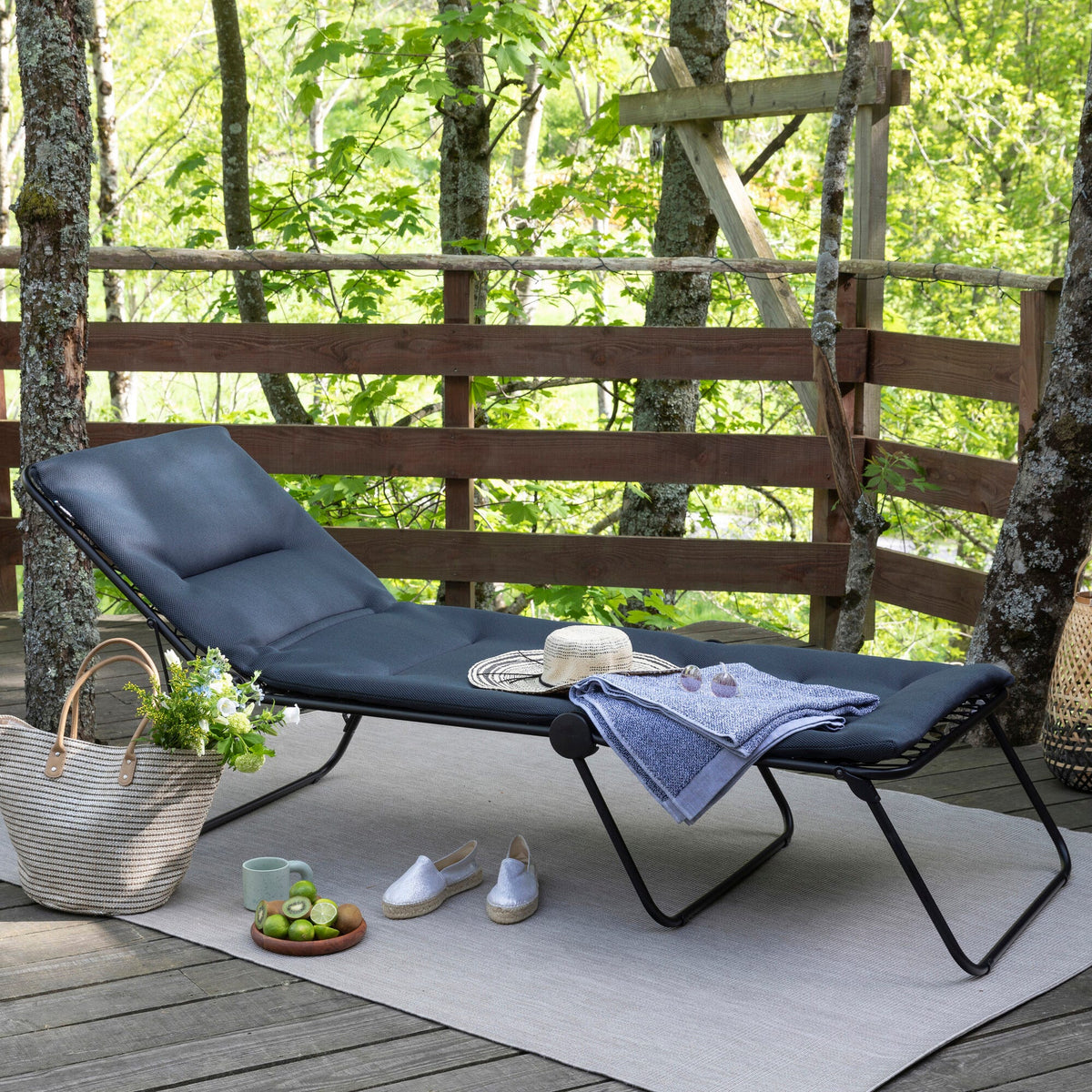 Lafuma Siesta L Lit de soleil pliant matelassé AirComfort ambiance