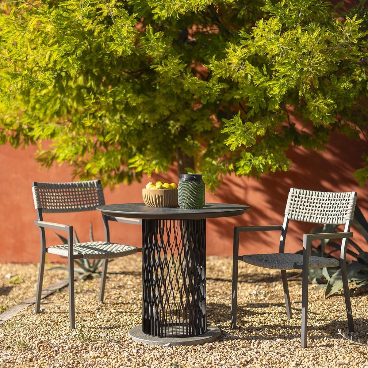 Les Jardins Cadix Table repas solaire Ø110cm 500 Lumens