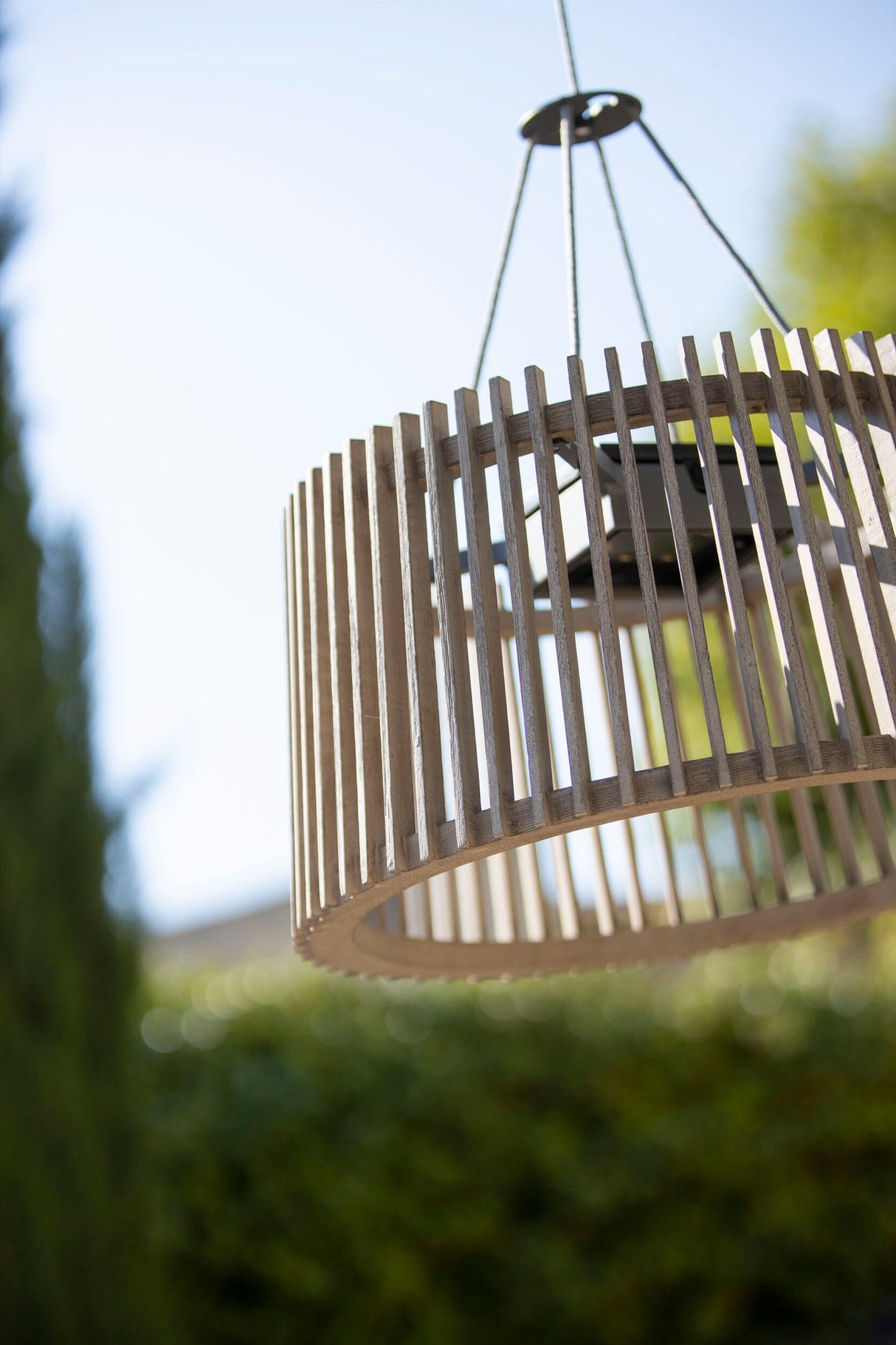 Les Jardins Skaal Potence , abat-jour en sus