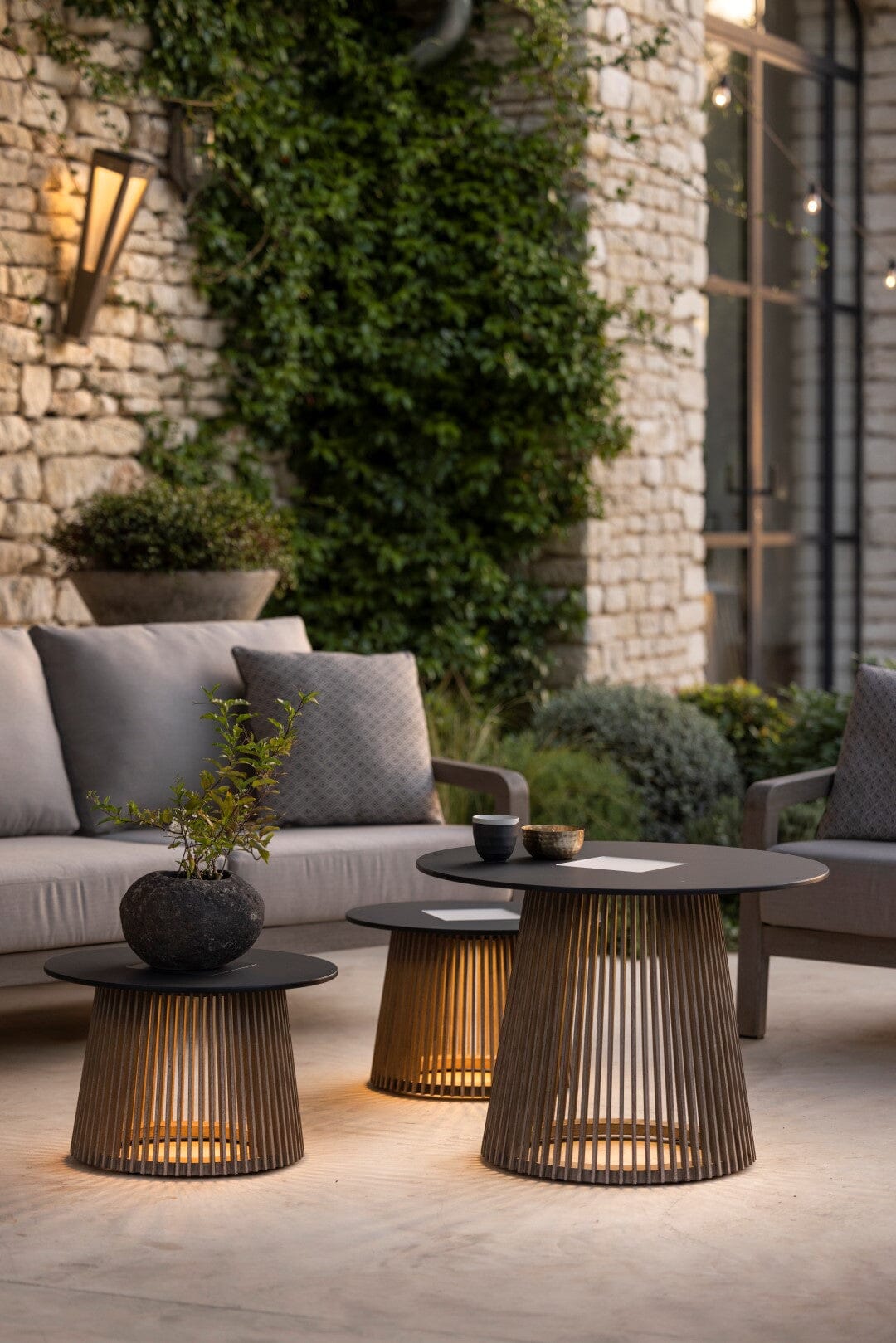 Les Jardins Tecka Table basse Ø70cm solaire h:50cm 500 Lumens