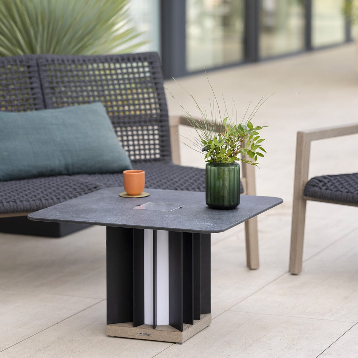 Les Jardins Teckalu Table basse 64x64cm solaire h:40cm 500 Lumens