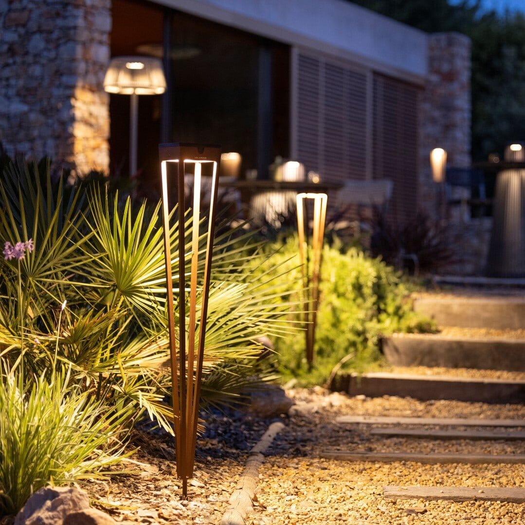 Les Jardins Tinka Torche solaire Grande avec pic intégré 500 Lumens