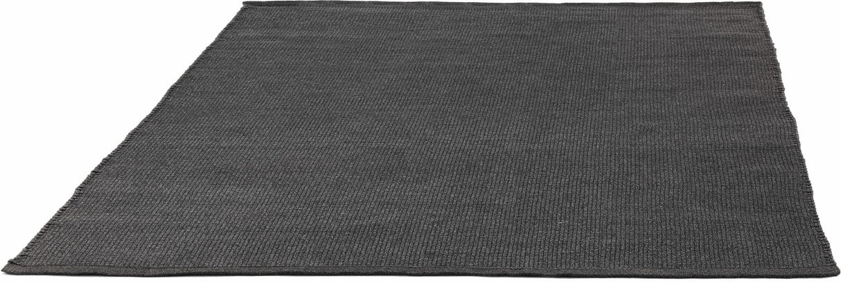 Manutti Linear Rug Tapis d'extérieur 170x230cm Anthracite M513