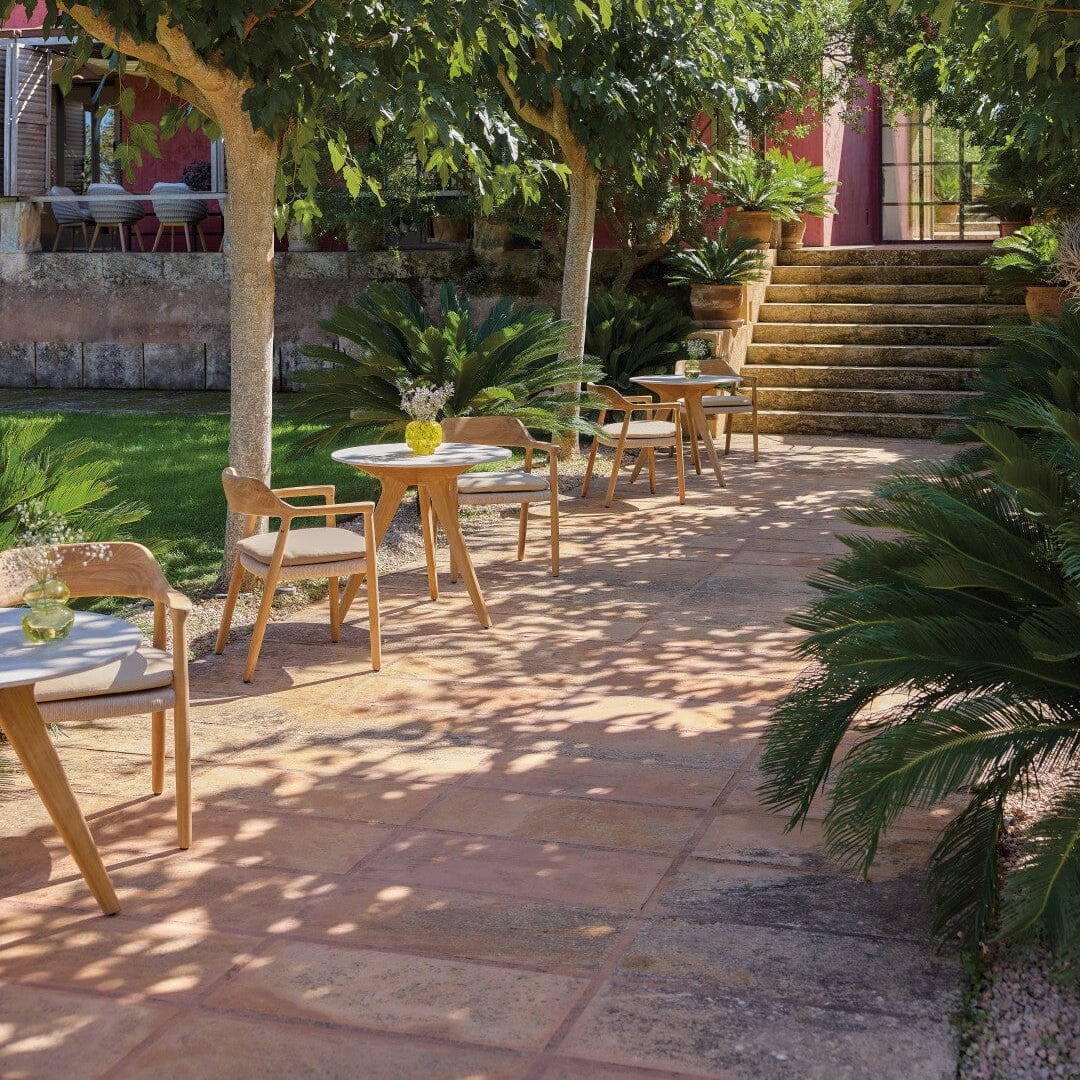 Manutti Torsa Table ø80cm h:90cm