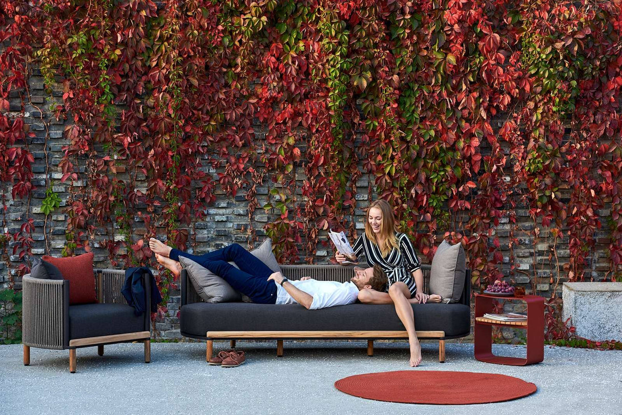 Mindo 109 Side table 48x35cm H:50cm