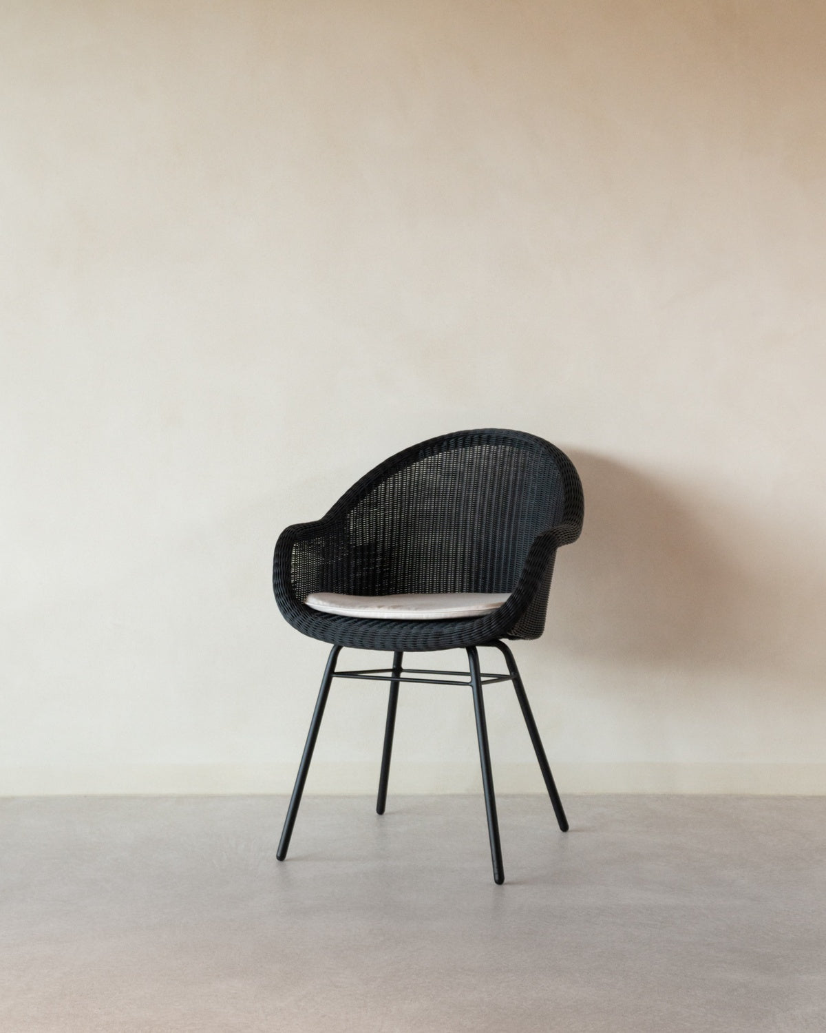 Vincent Sheppard Edgard dining chair steel A base