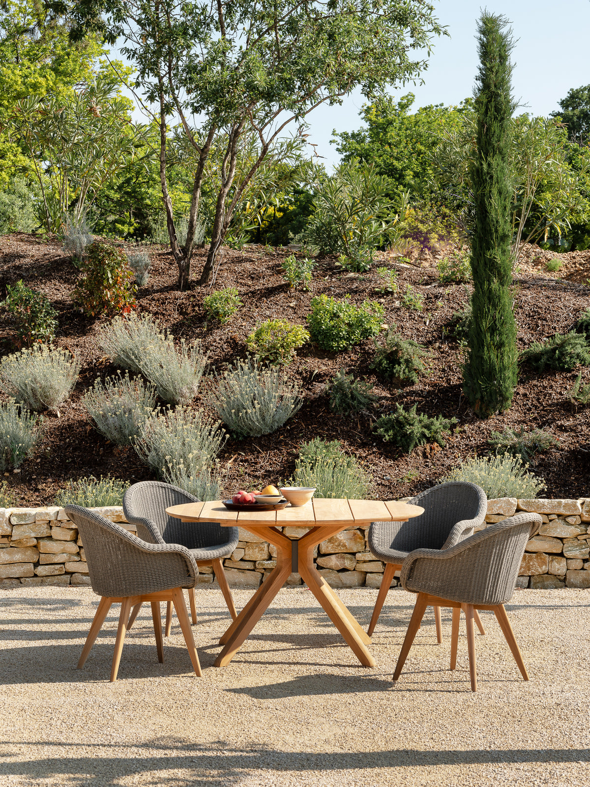 Vincent Sheppard Remi dining chair teak base – Fossil grey, Untreated teak