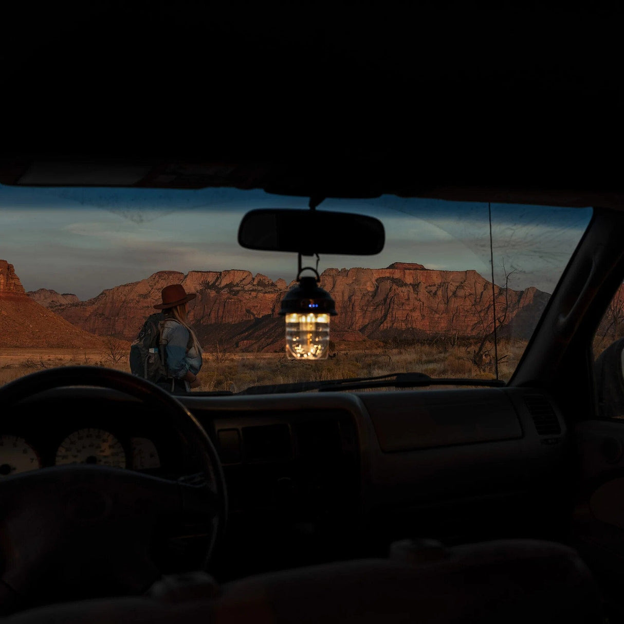 Barebones Beacon light lampe sans fil avec mousqueton