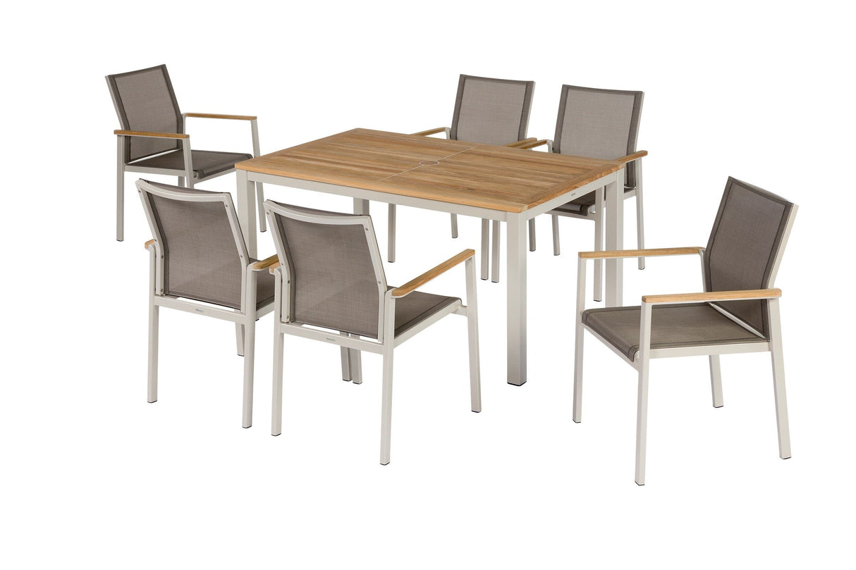 Barlow Tyrie Aura Dining Table 150 (145x90cm) Plateau Teck