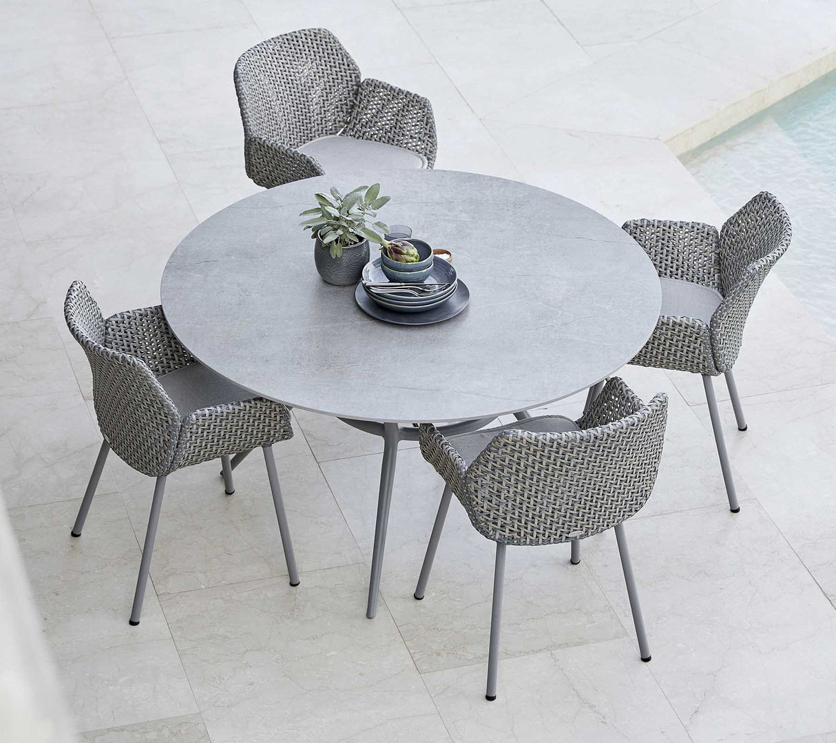 Cane-line Joy Dining Piètement pour Table ronde Ø 120cm et Ø 140cm, plateau en sus (50202)