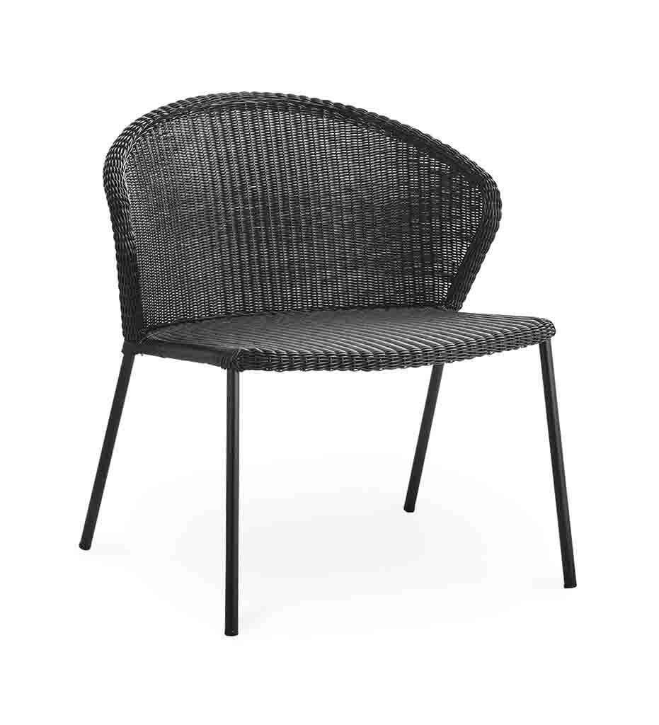 Cane-line Lean Fauteuil bas lounge empilable (5413), coussin en sus Black (Résine tressée, Cane-line Weave)